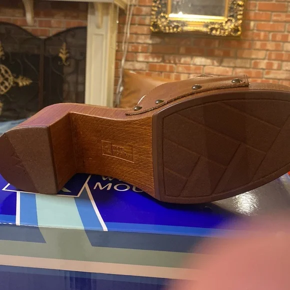 White Mountain sandels size 8 - Picture 5 of 9